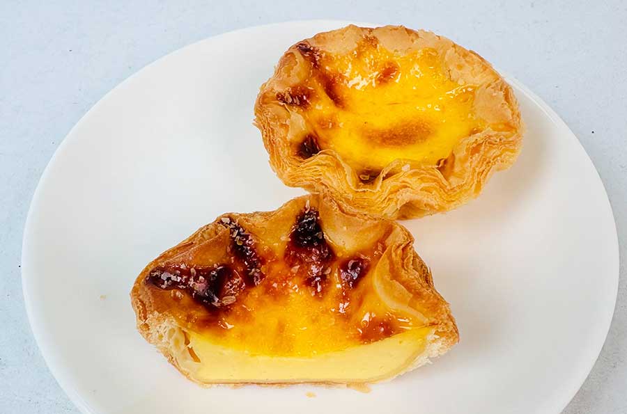 香滑柔嫩如奶酪般的蛋塔內餡