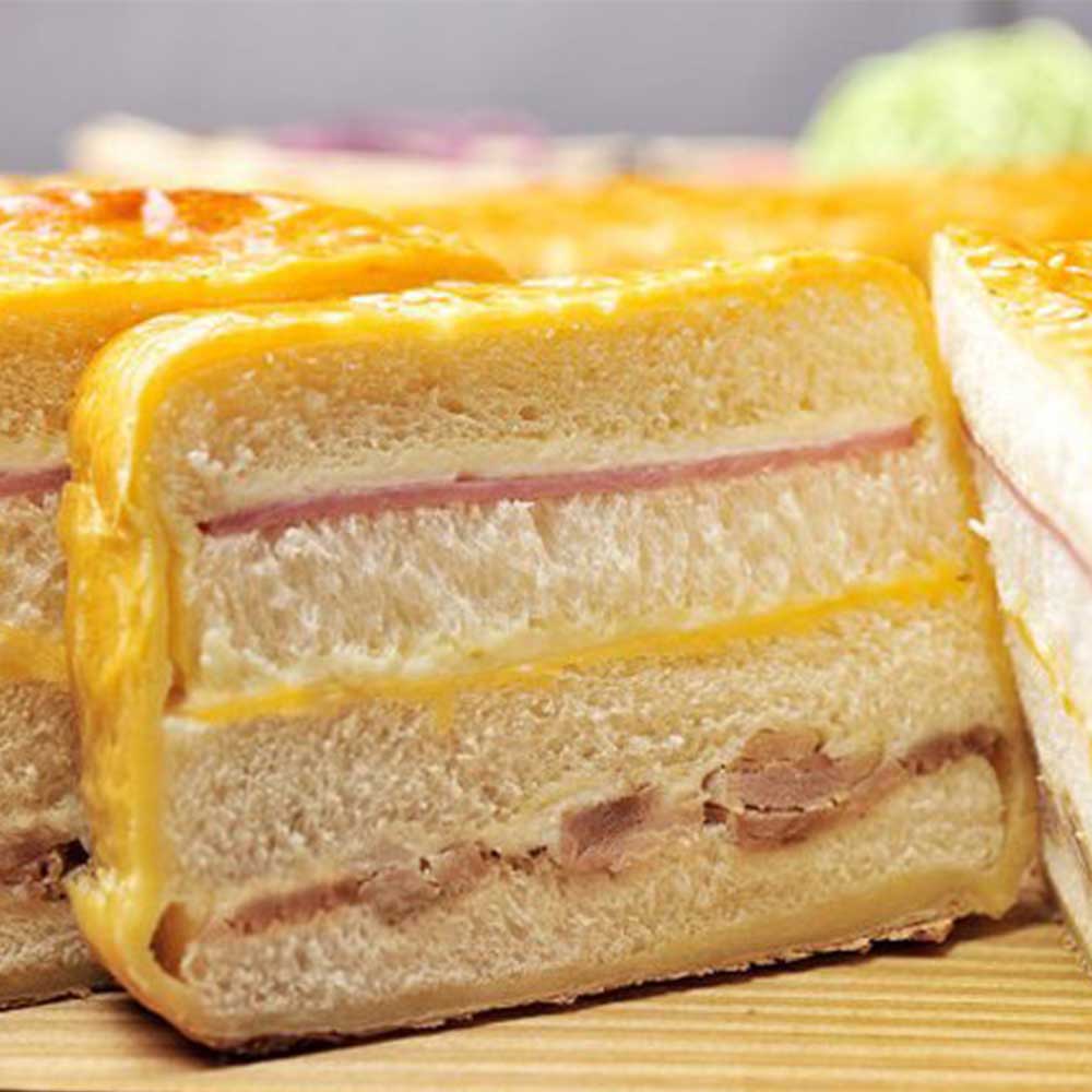 燻雞火腿起酥三明治
