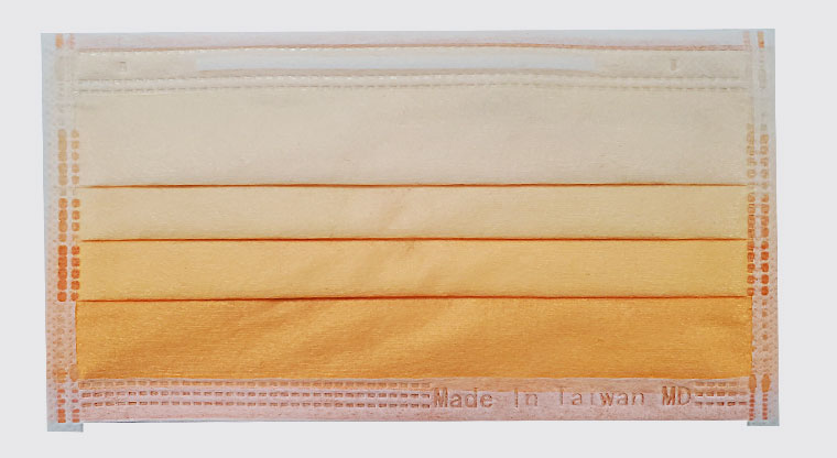 口罩芒果牛奶色